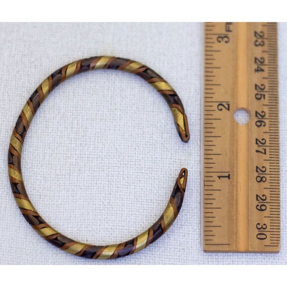7 1/2 inch, Vintage Spiral Stripes Copper Brass Cuff Bracelet - AX9 - Picture 3 of 3